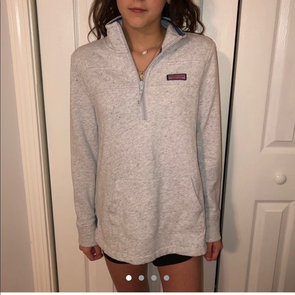 Vineyard Vines Sweaters - ISO vineyard vines sweatshirt pullover in SZ MED